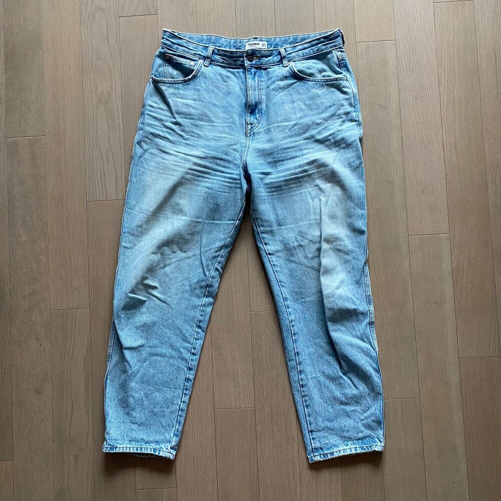 Pull & Bear High-Waisted Baggy Boyfriend Jeans, Size 14 💼👖
